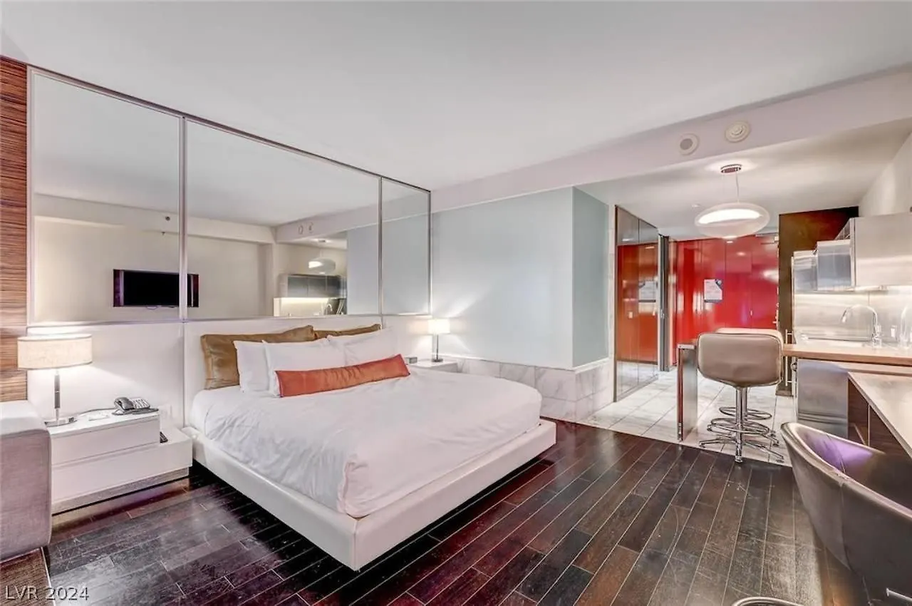 Stylish Palms Mountain View Studio Balcony Access 28309 Las Vegas Daire